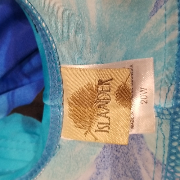 Islander women's sz 20W one piece swimsuit good condition - Picture 6 of 7